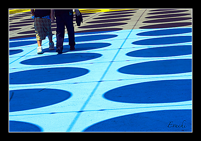 Expo-Paseo
Keywords: expo zaragoza paseo conceptual gente people retro azul andar robado agua azul