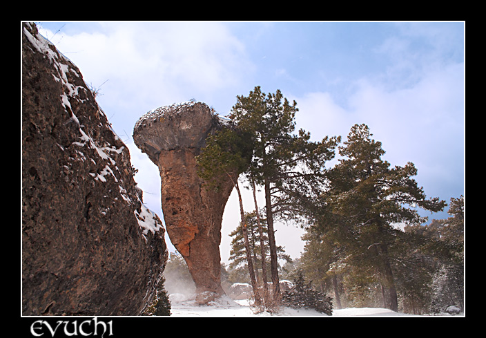 Ciudad encantada bajo la nieve
Keywords: ciudad encantada nieve cuenca