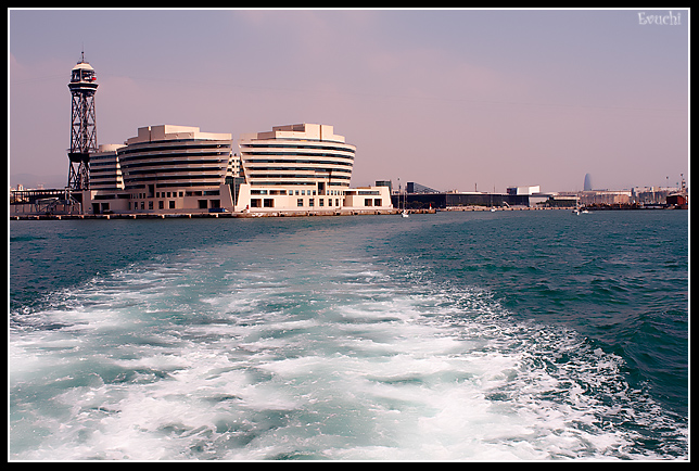 Rumbo en la mar
Keywords: mar barco barcelona golondrina agua